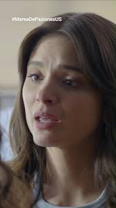Roberta teme por su seguridad y la de su amiga. 😩 ¿Estarán a salvo? No te  pierdas #MareaDePasionesUS de lunes a viernes a las 9p/8c por Univision.  #TVContent, #ArianaSaavedra #AlejandraZaid ...
