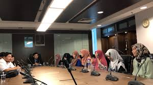 Kompleks mahkamah kuala lumpur adalah kompleks bangunan mahkamah yang besar di kuala lumpur, malaysia, menempatkan pelbagai sistem mahkamah kehakiman negara. Mahkamah Perusahaan Malaysia Home Facebook