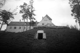 Det er i dag 71 år siden nasjonalsosialisten vidkun quisling ble henrettet på akershus festning. Bildegalleri Scanpix