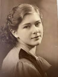 Higher Ormand Street School. My dear sweet mum, Lucy Higgins b. 1927, The  pic is from 1935. She's the 2nd from left, first row in front standing. She  lived at 13 Prospect