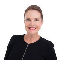 Vikki Lam's Instagram, Twitter & Facebook