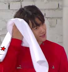Baekhyun exo berkolaborasi dengan brand director prive, dany geneciran, . Byun Baekhyun Exo Low Quality And Bbh Image 6390946 On Favim Com