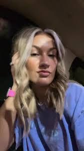 Danielle Burd's Instagram, Twitter & Facebook