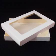 Then fold all the rectangular tabs in, make sure the edges all line up. A5 Ivory Greeting Card Boxes With Aperture Lid