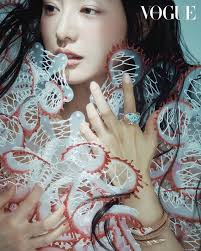 Kim Ji-won x BVLGARI for Vogue Korea February 2025 Special Cover  (photographed by Jongha Park/styled by Jin Lim) : r/whatthefrockk