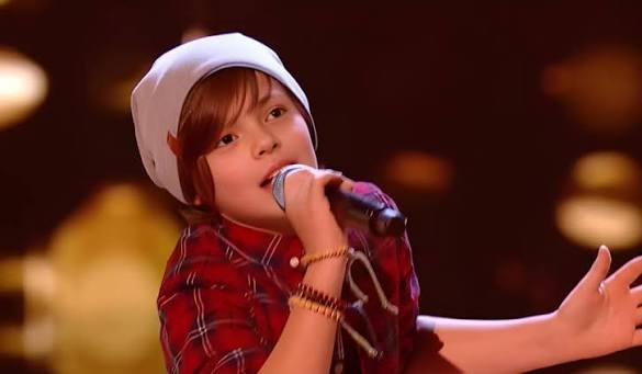 An 11 year old named Jack walked into the middle of The Voice kid's stage and started singing Tom Petty's unforgettable classic rock ballad “Free Fallin'”. You could tell Jack was a