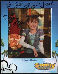 Allisyn Ashley Arms autograph by ~BadBreathVampire on deviantART - Allisyn_Ashley_Arms_autograph_by_BadBreathVampire