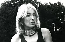 Davina McCall shares the heartbreak of her chaotic childhood as she reveals  she was forced to fly unattended to Paris aged 3 and her mother FORGOT to  pick her up at the