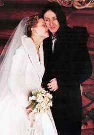 Chris robinson breaking news, photos, and videos. Pin By Vanessa Diaz On I Love The Black Crowes Celebrity Bride Celebrity Wedding Photos Hollywood Wedding