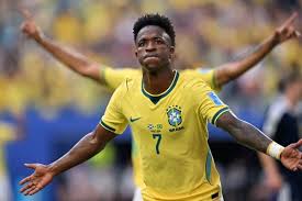 Vini Jr. marca em três partidas da Copa e entra em seleta lista