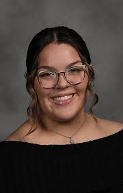 The Micky Elliott College of Fine Arts Dean's Circle recognized six  students during the presentation of the annual Dean's Awards. 💜🏆🎉  Alexandria Wooldridge, art major from East Texas; Rachel Ball, music  education