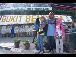 Percubaan pertama pada funikular di bukit bendera bermula dengan cadangan oleh tiga penduduk british iaitu d. Jalan Jalan Ke Bukit Bendera Pulau Pinang Youtube
