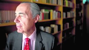 Luis Alberto de Cuenca repasa su poesía en Sevilla