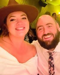 Karol Engler's Instagram, Twitter & Facebook