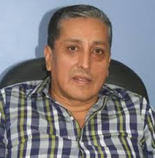 Ex contralor se presentó a entregar documentación al ayuntamiento de  Nogales.