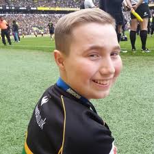 Nadia Ryan (@nadianatryan)