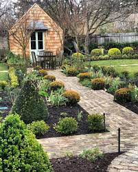 Jenny Rose Innes On Instagram Thank Goodness For Buxus And The Growing Laurel Hedge Which Give Colour And Structure To Laurel Hedge Jenny Rose Winter Garden