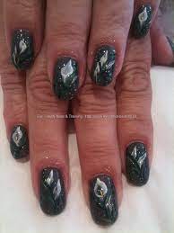 Calla Lily Nail Art Not On All Nails For Me Though Different Color Too Lily Nails Nails Calla Lily