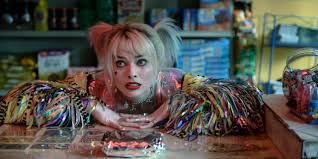 Fantastik bir kadın çetesini konu alan yapımda dc evreninin kötü tanrıçası harley quinn ve black canary, huntress, cassandra cain ve renee montolya. Birds Of Prey Reviewed The Wasted Exertions Of Margot Robbie The New Yorker