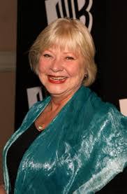 Edna Mooney's Instagram, Twitter & Facebook