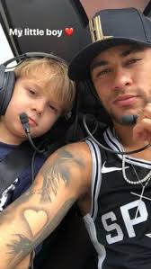 Neymar became a father on august 24, 2011, when his former girlfriend carolina nogueira dantas gave birth to their son: Die 77 Besten Ideen Zu Neymar Jr In 2021 Fussball Neymar Fussballbilder