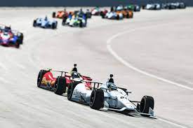 On tv, it looks easy to drive a 3500 lb monster that wants to kill you into a turn at 180 mph 4 inches from the guys in front of you and beside. Indycar Drivers Tips For Simracing Success On The Indy Oval The Race