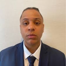 Lou Morelli's Instagram, Twitter & Facebook