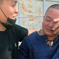 Hải 'bánh' bật khóc khi ra tù sau hơn 20 năm thụ án