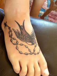 This rosary tattoo idea will stir in your mind. 9 Beautiful Rosary Beads Tattoo Ideas Designs And Meaning I Fashion Styles