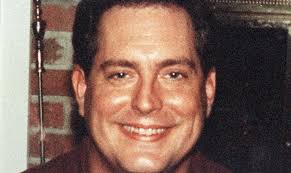 Tänään tulee visuaalinen: Mark O. Bartonin surrealistisen tappoputken  tarina : r/TrueCrime