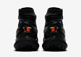 Nike Men S Nsw Gaiter Trail Hiking Boot Amazon Co Uk Shoes Bags Nike Men Hiking Boots Nike Acg