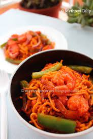 Mye S Kitchen Singapore Prawn Noodles Chilli Garlic Prawn Nood Indian Food Recipes Garlic Prawns Chilli Garlic Prawns