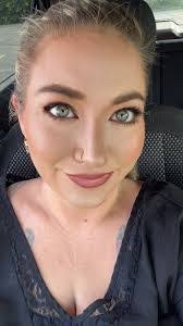 April Lingerfelt's Instagram, Twitter & Facebook