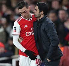 Mikel arteta outlined the standards matteo guendouzi, mesut özil and any other wayward arsenal matteo guendouzi (left) has missed arsenal's past three matches through what mikel arteta has. Mesut Ozil Sends Another I Am Ready Message To Arteta After Arsenal Lost 3 0 To Aston Villa Futballnews Com