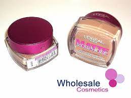 Available in the uk at the moment, l'oreal matte morphose foundation is a light weight souffle textured foundation with a super soft formula that blends seamlessly while erasing pores and the appearance of fine lines. Wholesale Cosmetics 12 X L Oreal Matte Morphose Foundation 20ml No 310