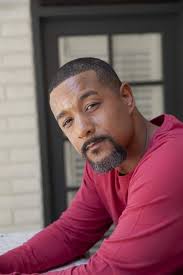 Hello everyone. I am an aspiring actor. I am 44 years old. I am 5'9 and 185  lbs. I live in AZ and would like to book my first gig. Here are