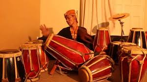 Kesenian ini pertama kali digelar bertujuan untuk menyemarakkan bulan suci ramadan pada 1950. 7 Alat Musik Tradisional Banten Gambar Penjelasan Imujio Com