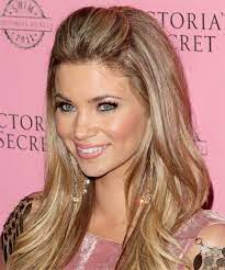 Cute Easy Hairstyles For Long Straight Hair Hairstyles For Long Straight Hair For Prom Straight Hairstyles Wedding Hairstyles For Long Hair Straight Prom Hair