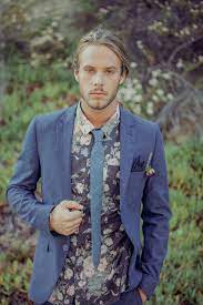 20 Casual Grooms From Real Weddings Dark Floral Shirt Groom Outfit Wedding Suits Men