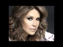 Cuando vuelva a tu lado. What A Difference A Day Makes Cuando Vuelva A Tu Lado Guadalupe Pineda Mexican Song By Maria Grever Latin American Music Long Hair Styles Beauty