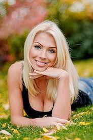 You Know You Are Dating A Russian Woman When Globalladies Com Russian Women Want To Chat With You Russian Bride Kherson Russian Dating