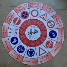 Bathroom stained glass window : Legekreis Verkehrszeichen Spielend Leicht Lernen Fuhrerschein Lernen Verkehrszeichen Verkehrserziehung Grundschule