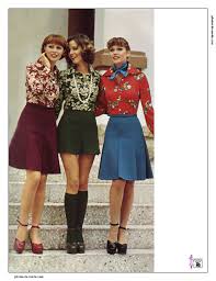 Find the perfect années 1970 stock photos and editorial news pictures from getty images. Epingle Sur Vintage Dress 70 S