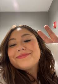 Arianna Daugherty (@heyitsair)