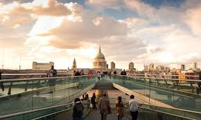 Amsterdam barcelona berlin bologna florence helsinki lisbon london madrid milan new york city book tours and experiences hosted by passionate locals living in london. Is London Safe For Solo Female Travellers Wanderlust