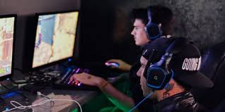 Does that mean only naturally talented people a professional gamer career is all about hard work. Careers In Esport Games What You Need To Know Fundiconnect