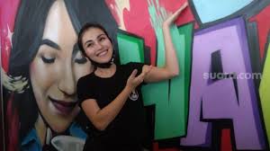 Part arwah (2018) and liar (2008). Ayu Ting Ting Cafe S Name Was Inspired By Her Younger Sister Who Likes Halu