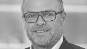 Kommentar von Thomas Rohrbach: Wieso Smart Factories die  Wettbewerbsfähigkeit steigern