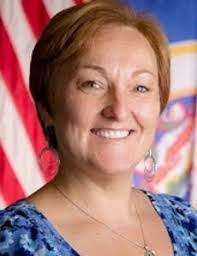 Lynn Rae Olkives :: Evans Nordby