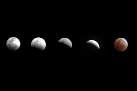 May 23, 2021 · keterangan gambar, selama gerhana bulan total, sinar matahari disaring oleh atmosfer bumi dan bulan berwarna oranye. Gerhana Bulan Total Terlihat Di Beberapa Daerah Indonesia